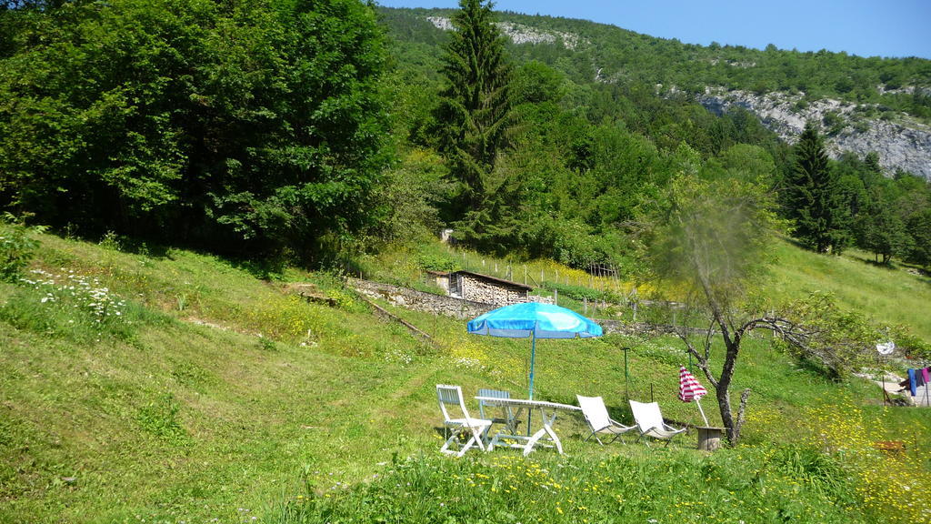 Bed and Breakfast La Chouette A L'Heure Du Pinson Saint-Pierre-d'Entremont  Exteriér fotografie
